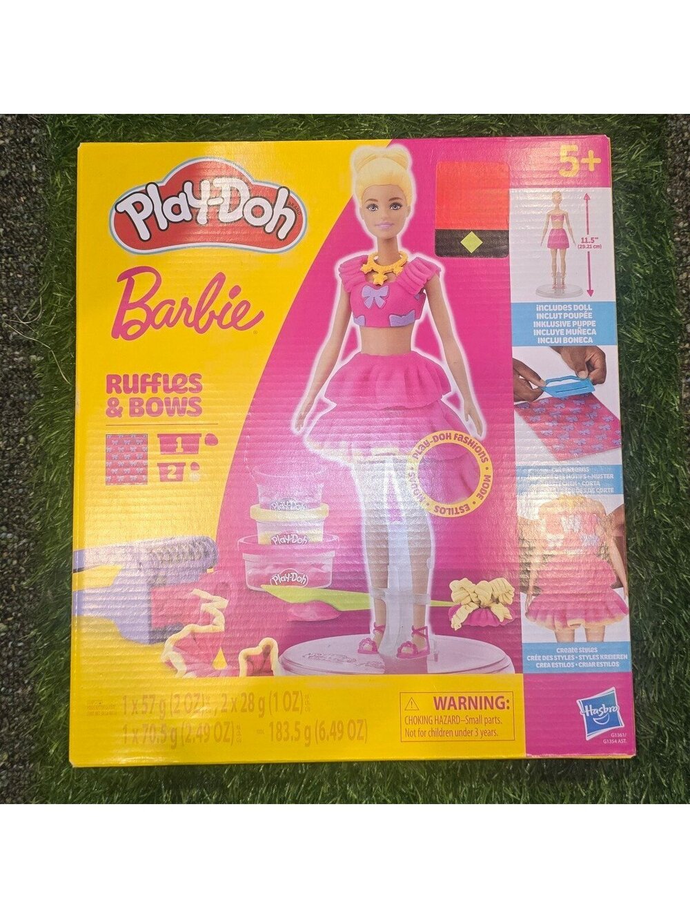 Play-Doh Barbie Ruffles & Bows Fashion Doll Kit NEW